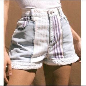 UO BDG High-Rise 12” Denim Shorts Retro Throwback in Nebraska Stripe Size 24`